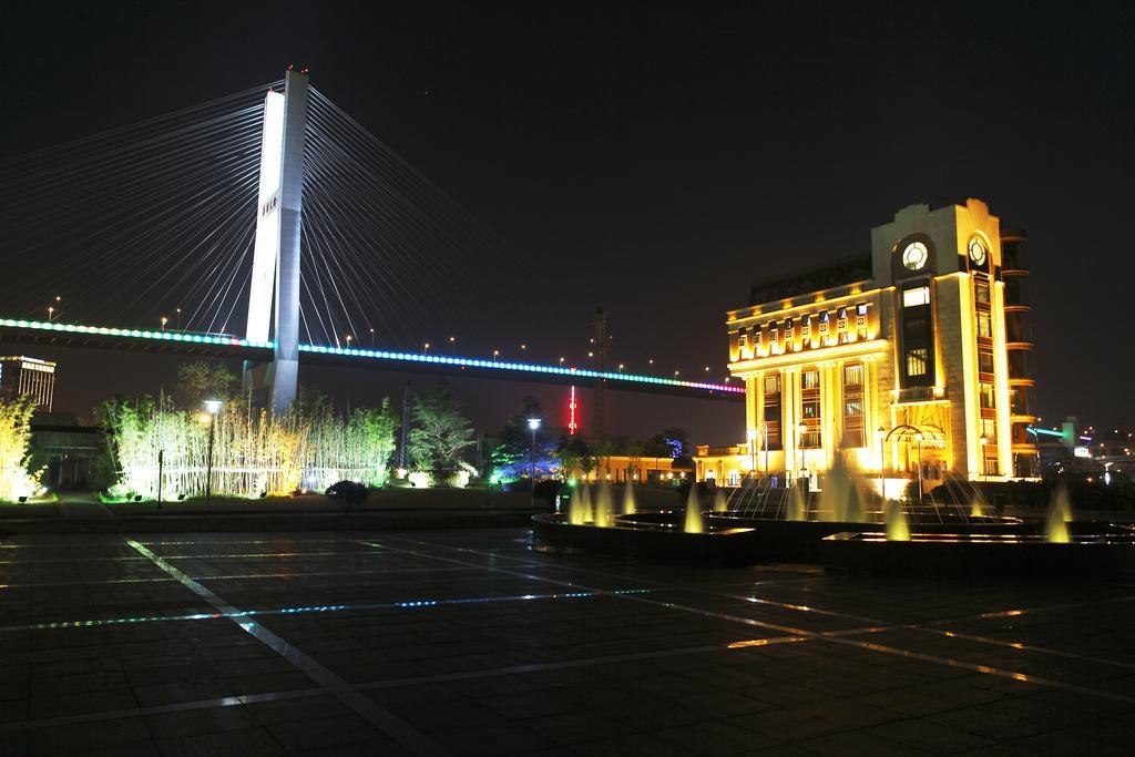 Shanghai Eiffelton Hotel Exterior foto